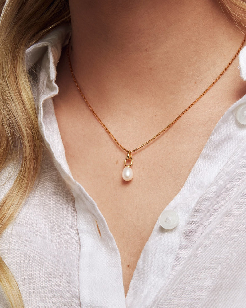 Coastal necklace