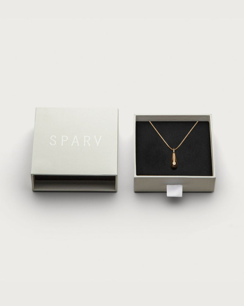 Noir necklace