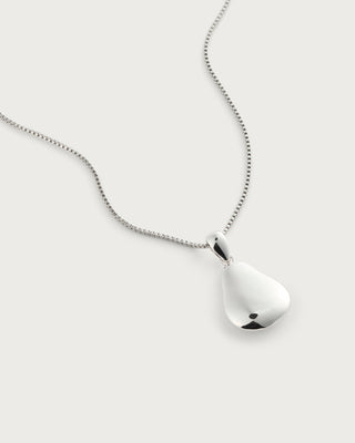 Stay Close necklace